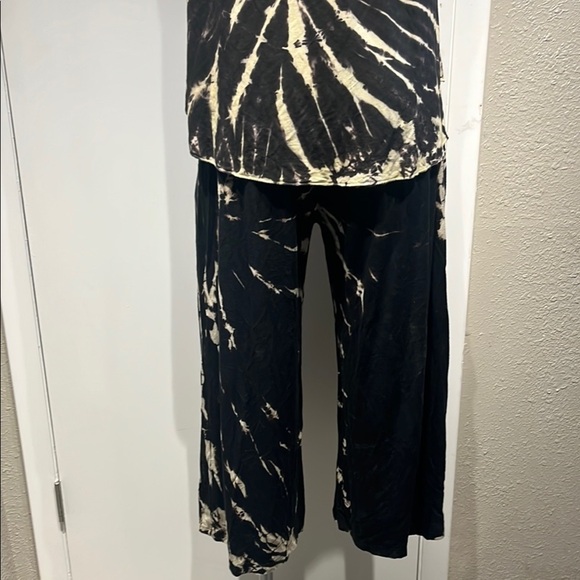 Cream and Black Tie-Dye Wide-Leg Jumpsuit - Picture 8 of 16